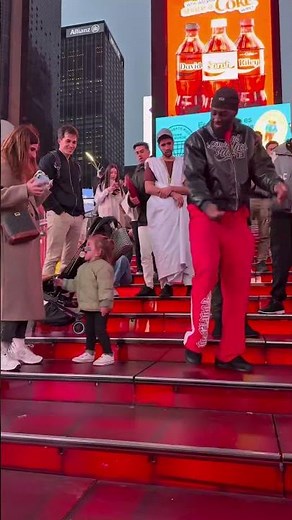 She is soo cute 😍