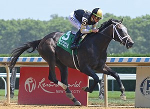 Uncle Mo Colt Puts on a 'Show' for 'Rising Star' Honors