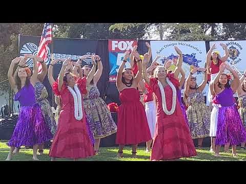 Somewhere Over the Rainbow Hula