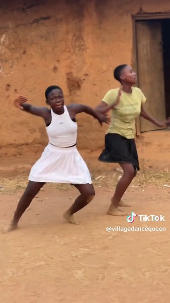 VillageDanceQueens (@villagedancequeens) - Afro Dance Moves Performance in Rustic Setting