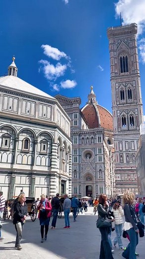 La catedral de Santa Maria del Fiore #santamariadelfiore #florencia #firenze #italia #catedral #toscana #traveltiktok #italy #viajes #viajar #trip #secreto #curiosidades #travel #catedral #brunelleschi #datoscuriosos
