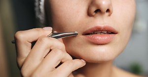 Adieu la moustache chez la femme : 3 techniques infaillibles pour une peau lisse au-dessus des lèvres