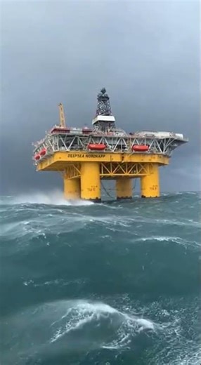 Surviving the North Sea Is No Joke #northsea #ocean #ship #storm #bigwaves #waves #capture