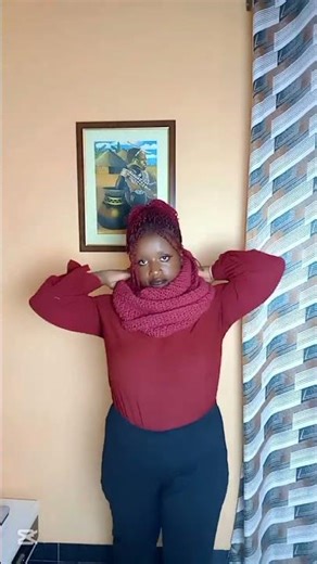 Learn how to crochet an Infinity Scarf 🧣. Click the link ☺️