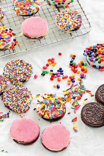 White Chocolate Covered Oreos - CopyKat Recipes