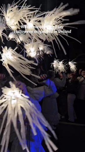 Did you know that Halloween originated in Ireland? A Celtic tradition ‘Samhain’ that represents the changing into the darker months. A time to honor those who have passed and keep away the darker spurts. Footage from Macnas in Dublin tonight. Audio from @cawnawynmor #Ireland #Samhain #Halloween | Ireland Travel Planning by Laura Grace