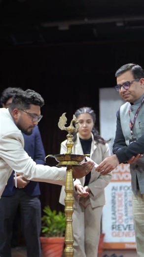 From Startup to Impact: Vishwa Mohan’s Leadership Journey | Leader’s Talk SCSE