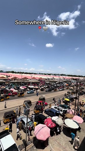 Vibrant Market Scenes in Nigeria: A Cultural Experience