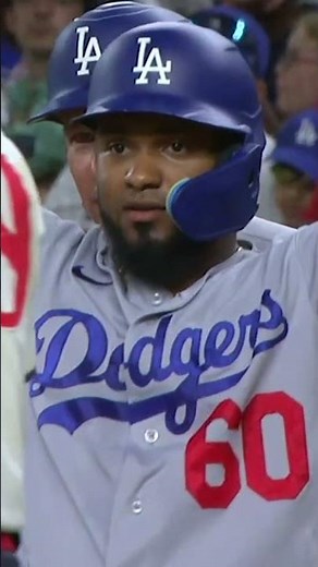 Dancing with the Dodgers. 🤩