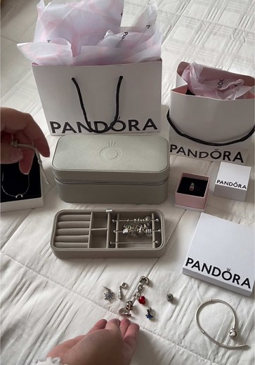 Unboxing My New Pandora Jewelry Box