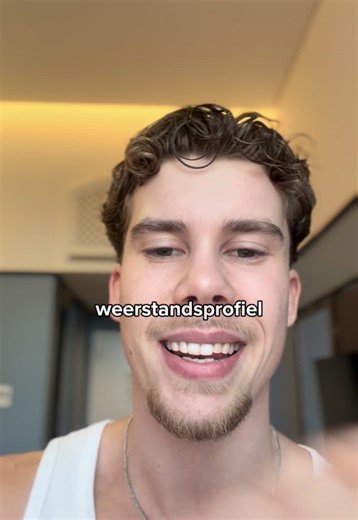 Is dit revolutionair en gaat het mega veel verschil maken? Nee Voelt het fijner op deze specifieke machine? Ja Moet jij ook kritisch naar machines kijken en ze beter maken als dat een optie is, ook ja Ciao #fitnesstips #gymtok #gymtoknl #krachttraining #bodybuilding