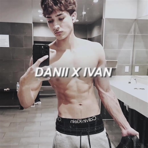 collab w THE @Ivan 🦇 -scp @star ☆ #youcantfindalex #azlovedanii #alannsito #alexchino #languagelearning @𝒮’ @𝒿 @chino🪐 @Guapo @alannsito @alansbigballs @jade ꨄ @cait