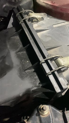 tình trạng xe mới vô đạp ga ko đi , vo số chạy galanti về , tiếng dội về bô e rất khó chịu .Thợ trước đã vệ sinh kim phun , cổ nap đo test các kiểu ko hết . ae đoán xem bị gì nào 😆#sữachuaoto