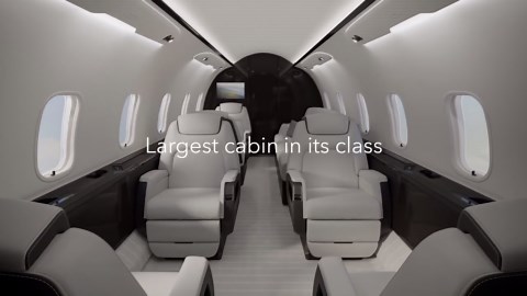 Challenger 350 business jet