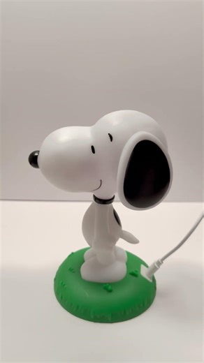 Snoopy Peanuts Cute LED Bedtime Light Figure!