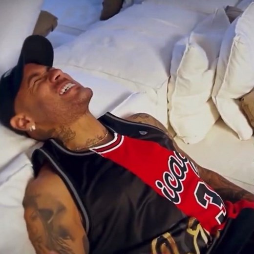 Neymar Jr’s ACL injury recovery is ongoing. Its painful 😢🙏 (via ‪@NRSportsContent‬) #shorts