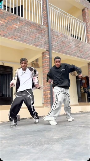 Prince kelvin-j | Kelebu Dance Challenge 🔥🔥🔥 @heisrema @mavinrecords @donjazzy #kelebudancechallenge #explorepage✨ #reels #kelebudance #heisrema #goviral... | Instagram