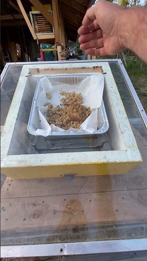 Quick and simple solar wax melter