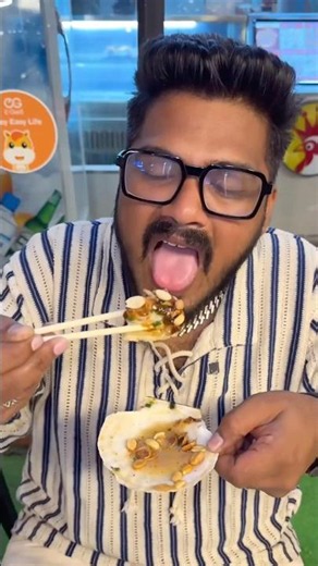 REAL PEARL वाला OYSTER खाया LAOS में 🤯😍🔥 #laos #shorts #seafood