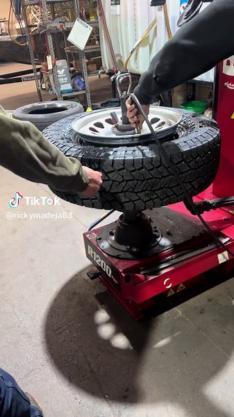 Using Ether for Effective Engine Starts