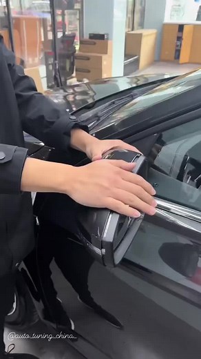 Easy way to remove car mirror cover