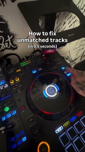 DJ tutorial in 2026: press SYNC ✅ #mixing #tutorial #fakesituation⚠️