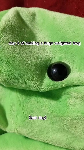 I finally had time to complete the huge frog plushie because I'm on winter break! I'm unsure about selling it because it is very large and heavy so the shipping cost would be a lot #frog #frogplush #plushies