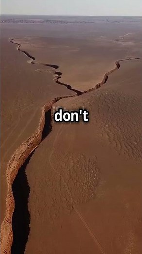 The Great African Rift Valley: A Continent Splitting in Two?🌍#GreatRiftValley #Geology #EarthScience