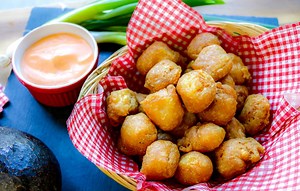 197K views · 4.5K reactions | Do you  or  tofu? Whether you like tofu or not, you'll love this simple and delicious recipe. This fried tofu is proof that you can truly indulge in tofu!! Recipe here: https://www.thebuddhistchef.com/recipe/fried-tofu/ | The Buddhist Chef | Facebook