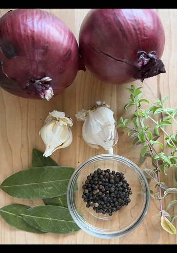 Quick Pickled Red Onions: Easy Recipe for Any Dish