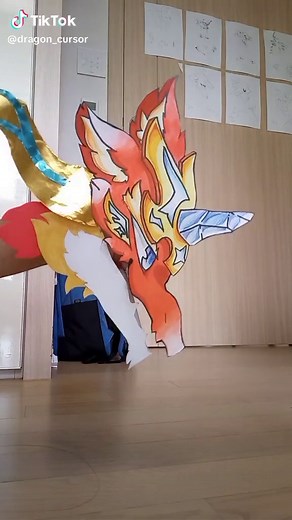 TikTok의 드래곤만드는 플로리