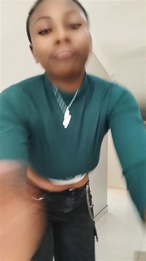 Miss Own boss (@missraunah)’s videos with E No Easy - P-Square