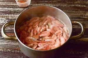What To Do With Leftover Shrimp Boil Water? (6 Suggestions) - Miss Vickie
