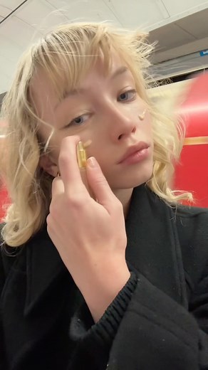 Lola clark on Instagram: "Grwm on the go 💨🌟 Products used @yslbeauty AD -touche eclat radiant touch -lines liberated waterproof eye pencil shade 04 -touche eclat le teint foundation -all hours hyper bronze shade 02 -mascara volume effect faux cils -YSL love shine shade 202 -libre perfume #beautytips #beauty #makeup #skincare #grwm #fragrance"