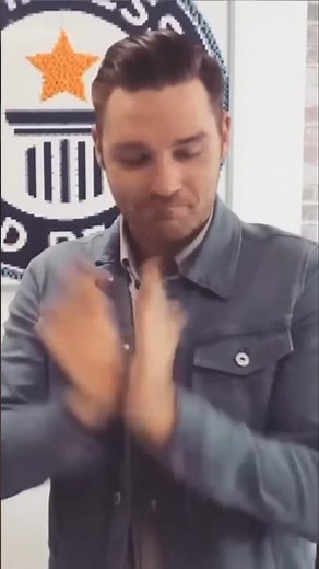 Fastest clapping ever