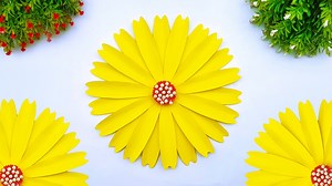 5.2K views · 19 reactions | Large Paper Flower Backdrop | Simple and Beautiful Paper Flowers | No Template needed Paper Flower Making Step By Step | Very Easy Paper Flower Craft #PaperFlowerBackdrop #GiantPaperFlower #PaperFlowers | Mr. Creator | Facebook