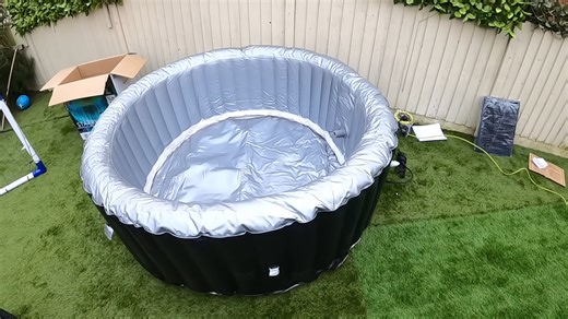 First look at the MSpa Starry inflatable hot tub