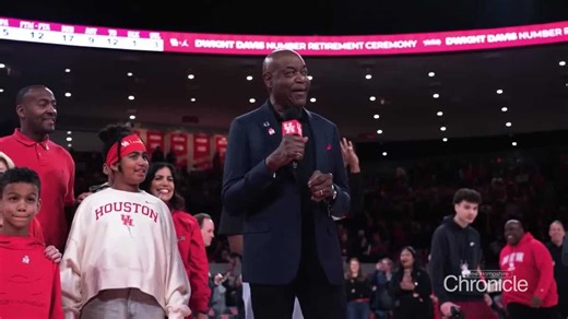 Former NBA player Dwight Davis, now a NH resident, honored by alma mater