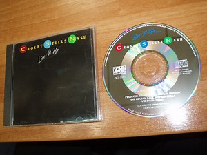 Crosby, Stills & Nash - Live It Up