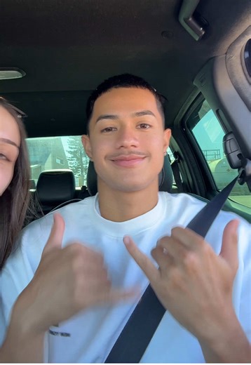 Humorous Girlfriend Moments Inspired by Drake