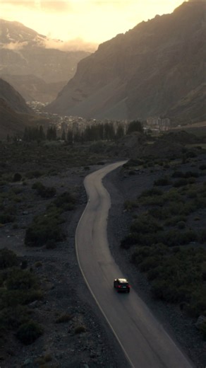 34K views · 114 reactions | yeni #Renault #Duster Turbo TCe EDC 145 hp şimdi satışta. İddialı SUV tasarımı, 7 otomatik ileri şanzıman, 594 litreye varan bagaj hacmi ile konfor ve şıklık bir arada. daha fazlasını keşfetmek için: bit.ly/3WX5UVL | Renault | Facebook