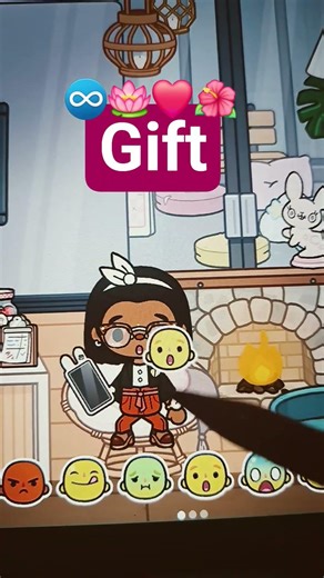 Gift 2/10 {sorry for that my tablet is slow it's because of my phone} #tocaworld #aesthetic