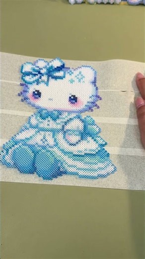 🩵 Ice Blue Princess Cat | Perler Bead Pattern & DIY Pixel Art