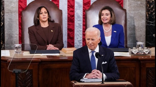 Is it a crown? The story behind the silver display in front of Pelosi during State of the Union
