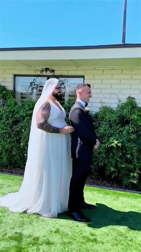 Fake first look😂😂😂😂😂😂😂#wedding #weddingday #fakelove