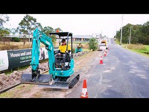 M&E Pratt Excavations Kobelco SK17SR 1.7 Tonne Excavator