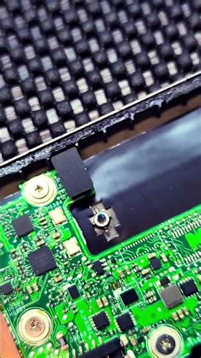 zdjąłem wyświetlacz po raz kolejny #asus Transformer Mini ‪@sinutronixindustries‬