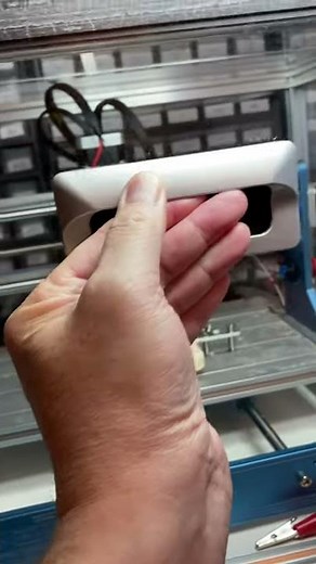 SainSmart Genmitsu CNC Router 3018-PROVer running in Ginmitsu KABA Acrylic Protective Box