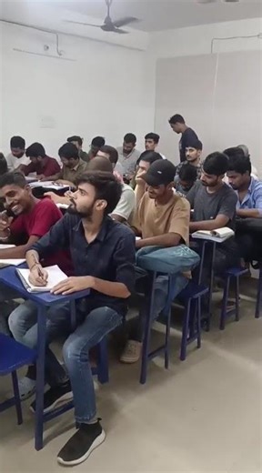 saxena shorthand computer classes