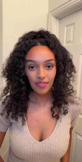 Pregnancy Updates: Bumps, Mel in Charmed Season 3, and More